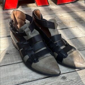 Women’s  Black and Gray Strapped Shoes